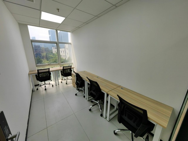 亮白PET空白可打印二维码标签印刷厂家